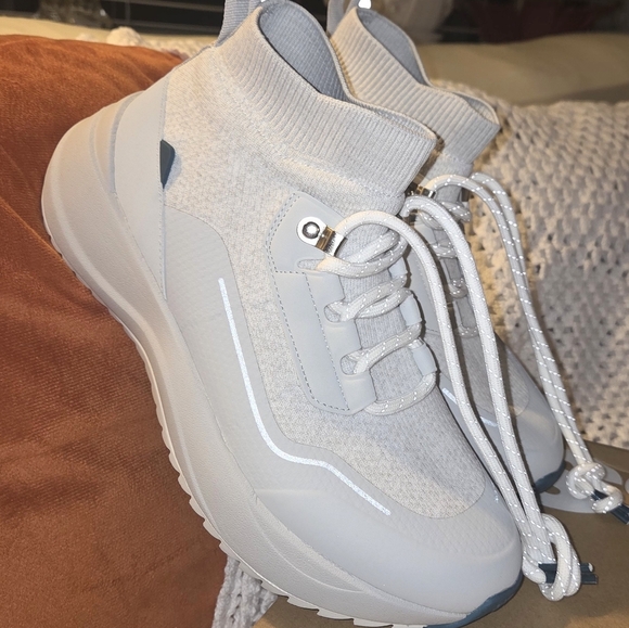 Vessi Stormburst High Top. Waterproof, New In Box Womens Size 8 - Picture 3 of 7